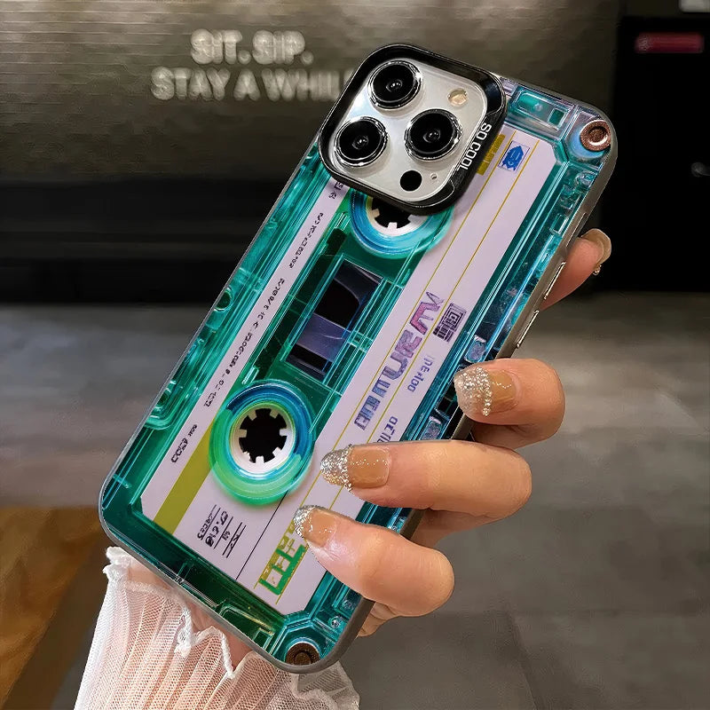 Coque Créative Cassette Tape — iPhone 11 à 17 Pro Max, Anti-Chute, Mat