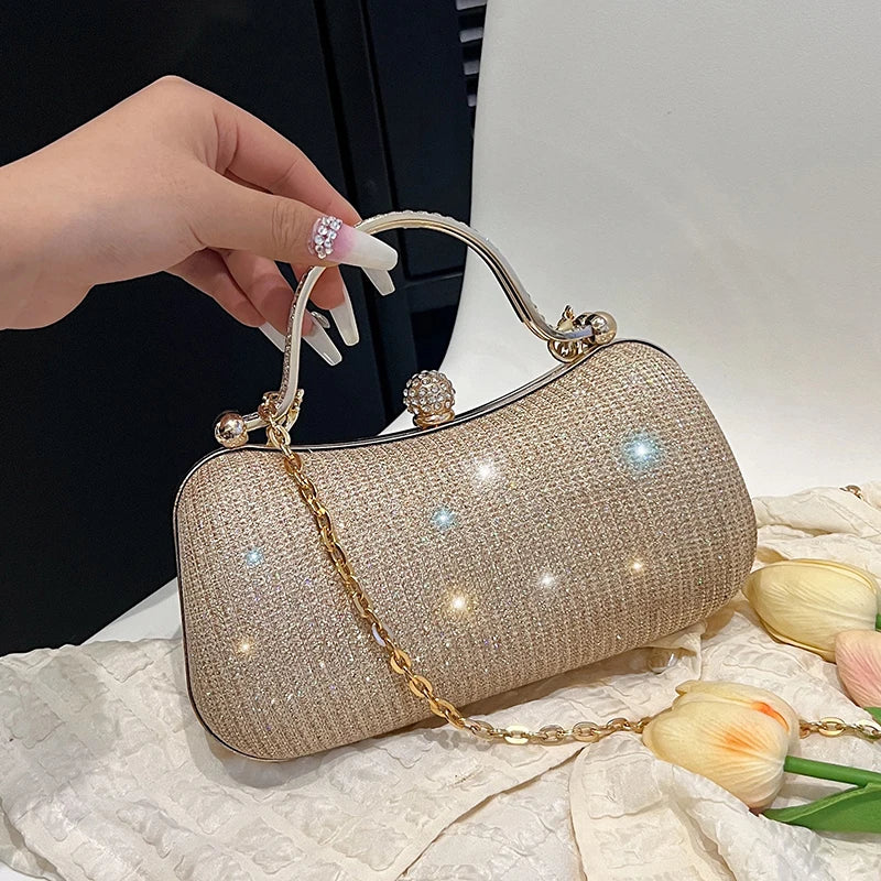 Pochette Soirée Bouton Élégante — Petit Sac Femme Tendance 2026