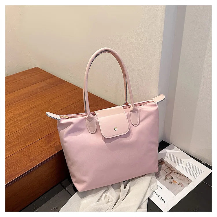 Sac Style Français Grande Capacité — Cabas Nylon Femme Tendance 2026