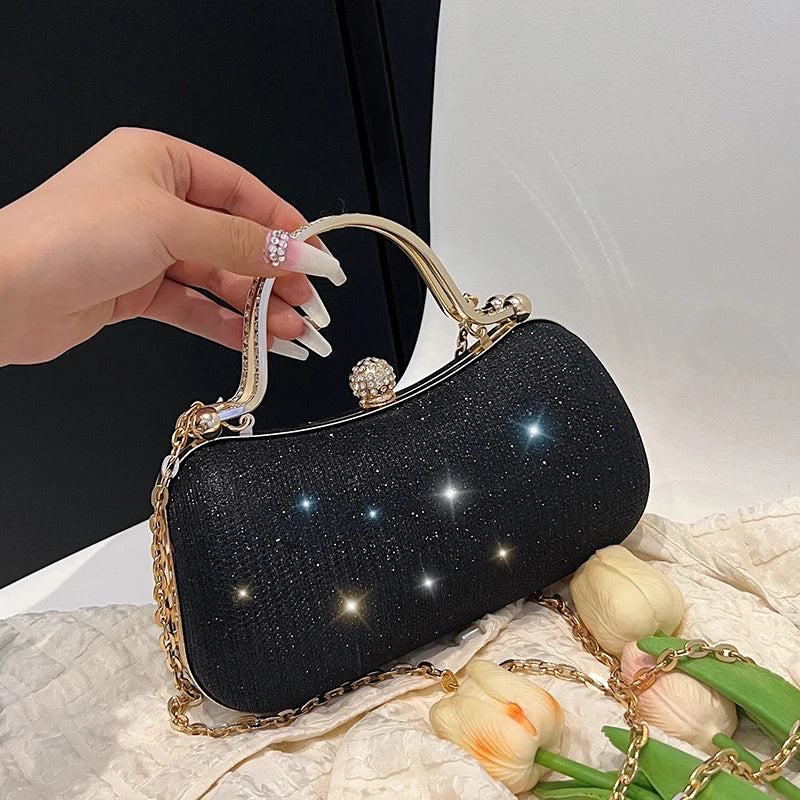 Pochette Soirée Bouton Élégante — Petit Sac Femme Tendance 2026