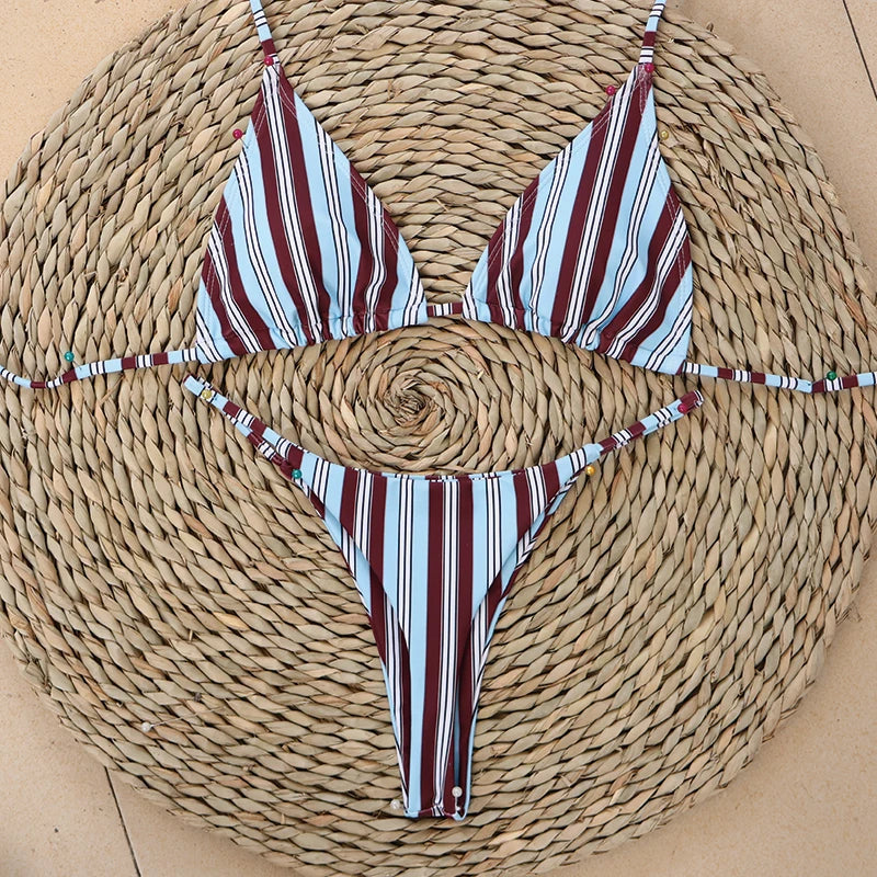 Micro Bikini Brésilien Rayures — Maillot de Bain Femme 2026