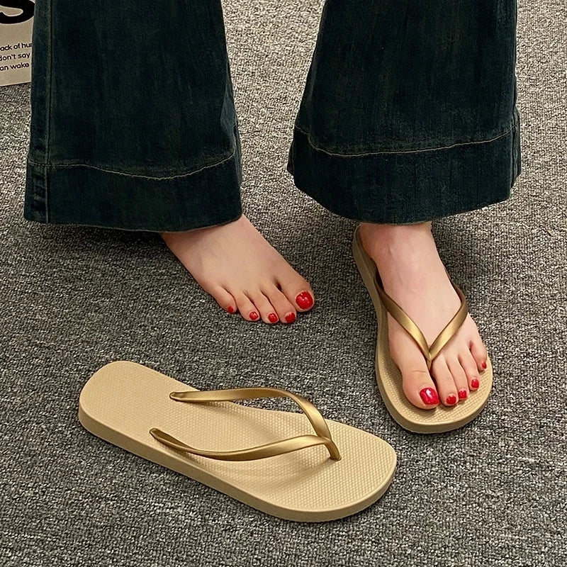 Tongs Couple Imprimé Floral Rétro – Sandales Plage Bout Pince Été 2026