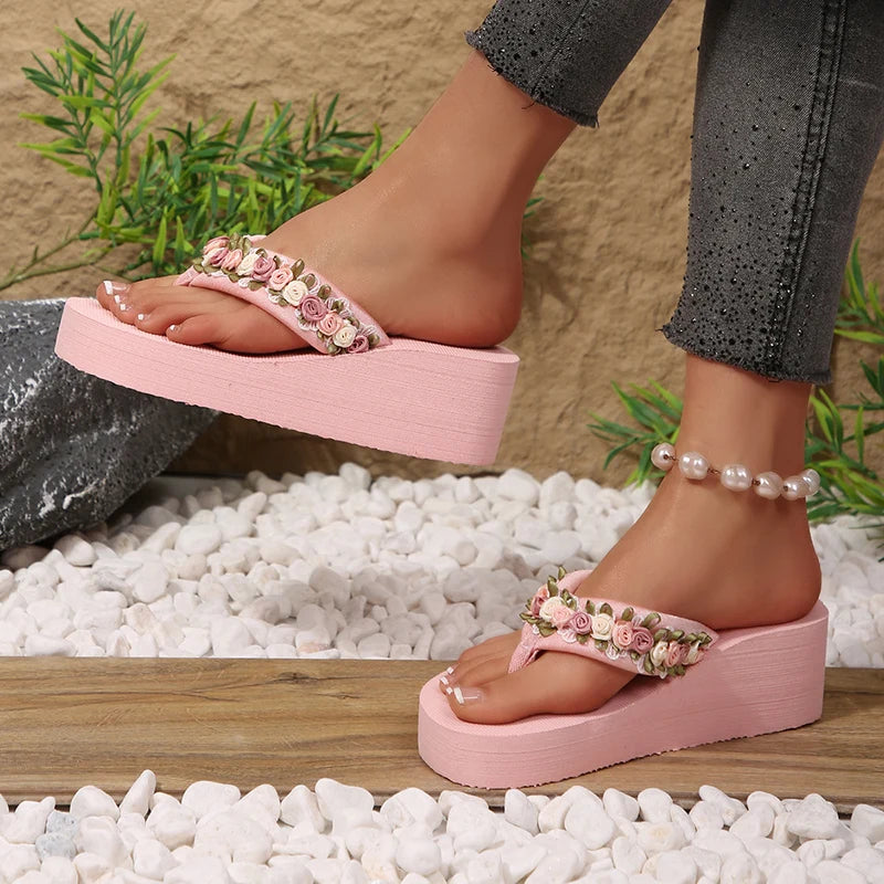 Tongs Compensées Fleur Femme – Sandales Plateforme Légères Plage Rose Été