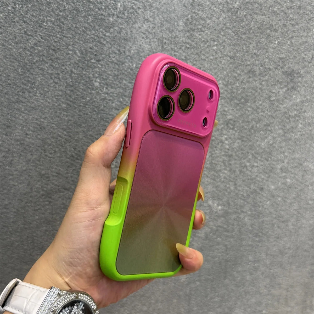 Coque iPhone Effet Laser Dégradé Candy — Antichoc Acrylique Anti-Empreintes iPhone 13 à 17 Pro Max