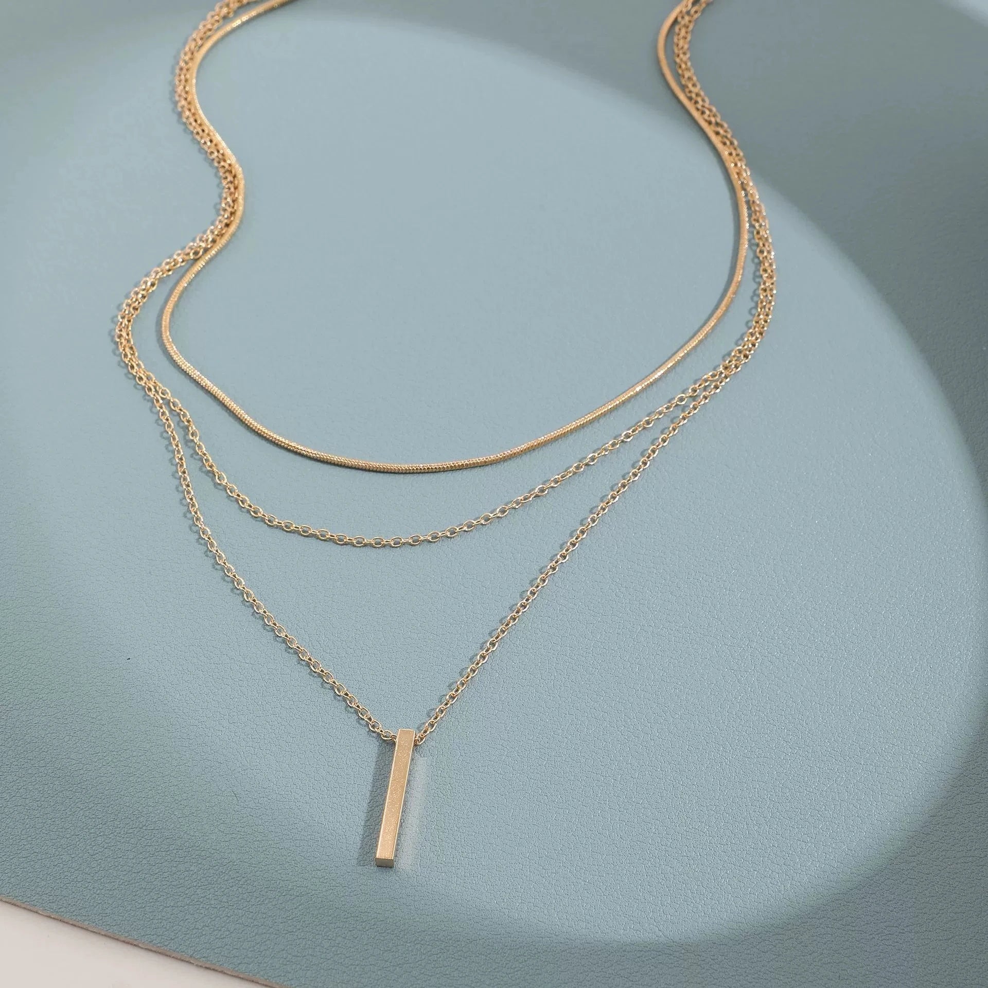 Collier Pendentif Barre Métal Doré — Chaîne Clavicule Femme Minimaliste
