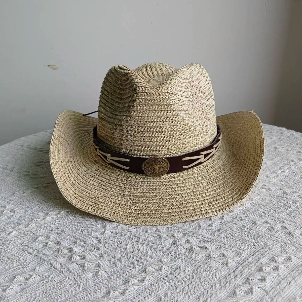 Chapeau de Cowboy Tendance Ajouré — Fait Main en Paille, Style Boho Plage Unisexe