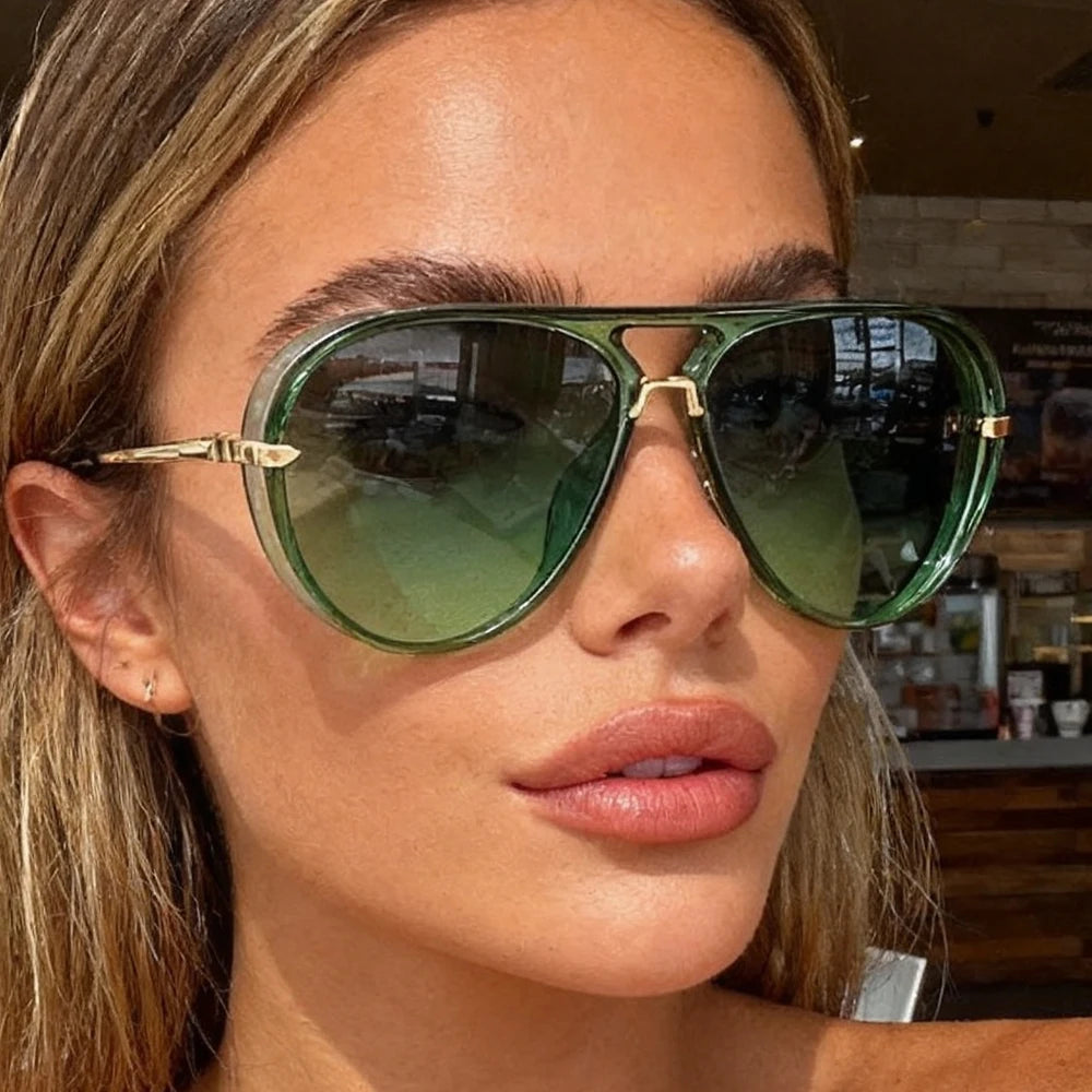 Lunettes de Soleil Ovales Style Vintage — Monture Alliage, Verres Gradient UV400, 6 Coloris