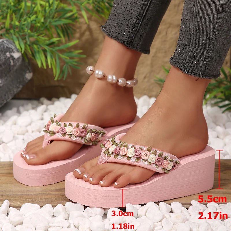 Tongs Compensées Fleur Femme – Sandales Plateforme Légères Plage Rose Été