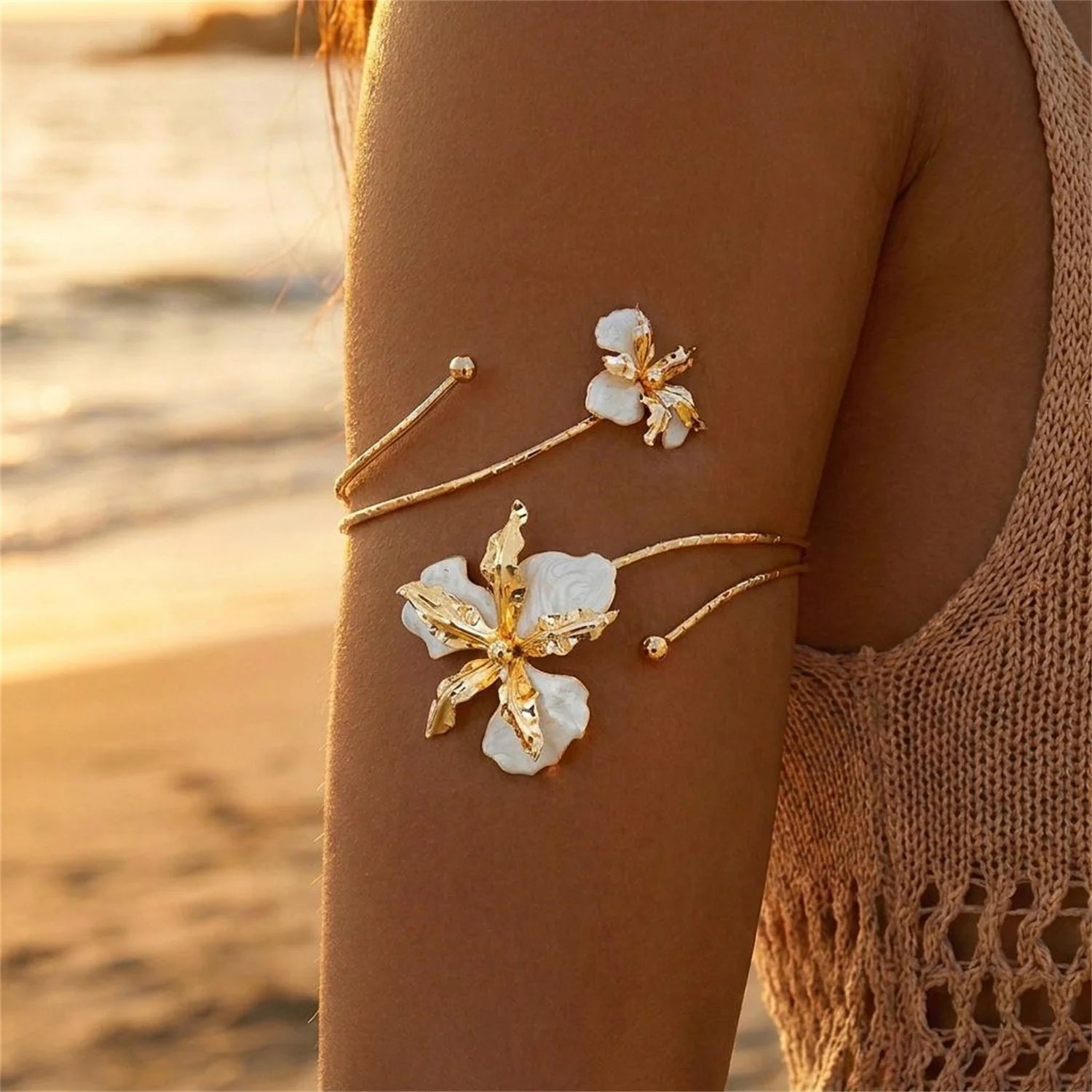 Bracelet Bras Fleur Émail Boho Ajustable — Bijou de Corps Plage Femme