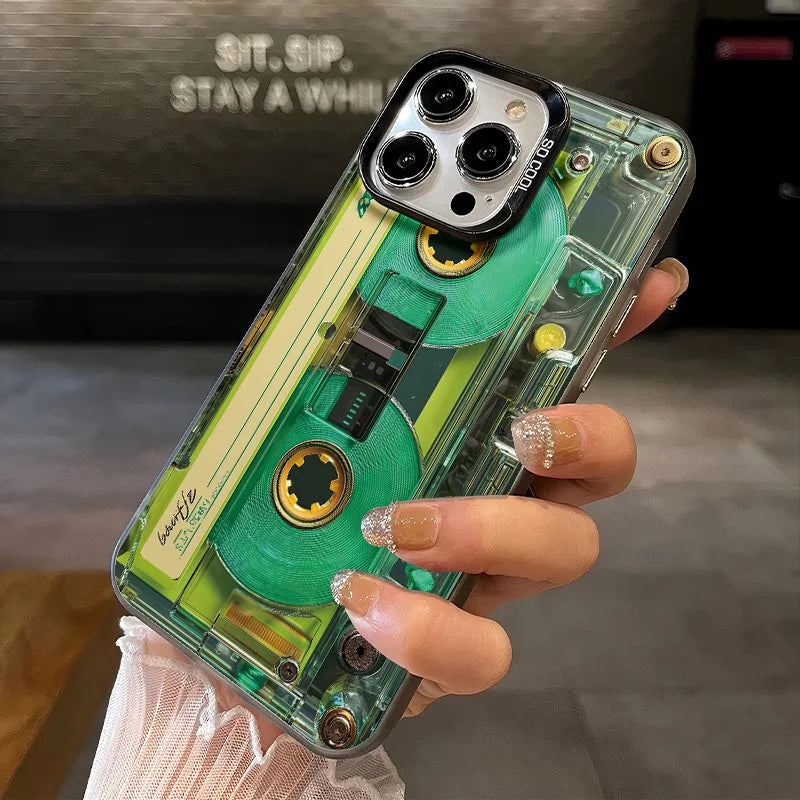 Coque Créative Cassette Tape — iPhone 11 à 17 Pro Max, Anti-Chute, Mat