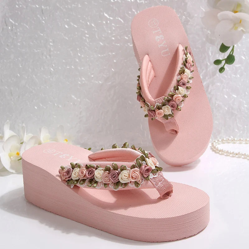 Tongs Compensées Fleur Femme – Sandales Plateforme Légères Plage Rose Été