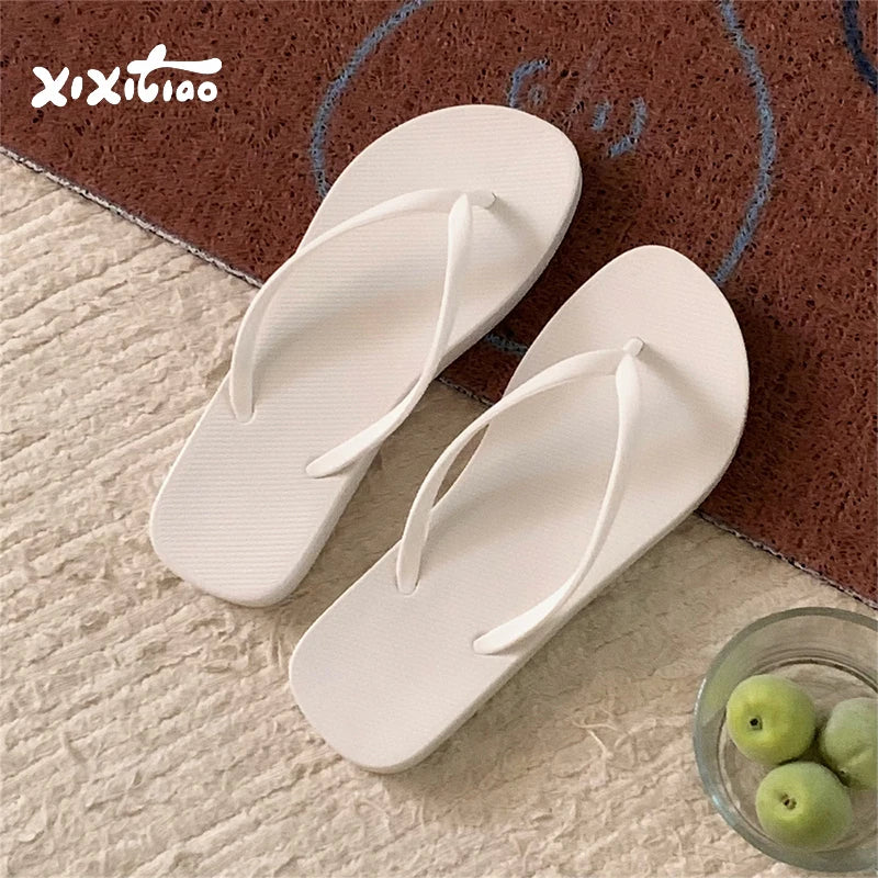 Tongs Femme Couleur Unie – Sandales Légères Plage & Salle de Bain Couple