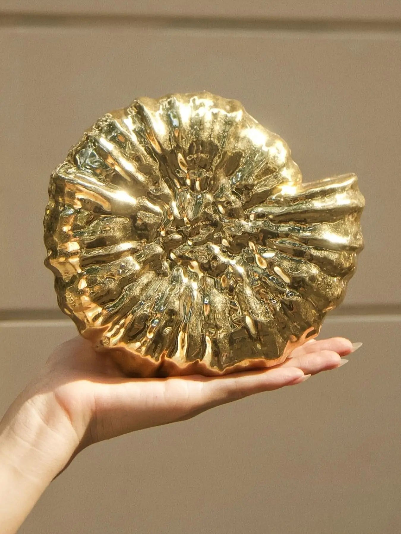 Pochette Coquillage Soirée — Mini Sac Bandoulière Chaîne Femme Or & Argent