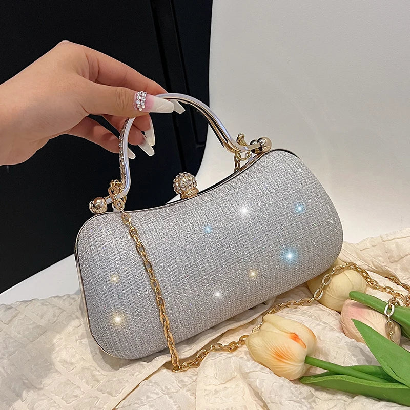 Pochette Soirée Bouton Élégante — Petit Sac Femme Tendance 2026