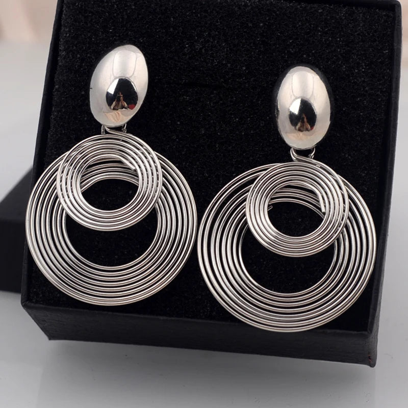 Boucles d'Oreilles Rondes Statement Dorées & Argentées — Bijou Géométrique Femme