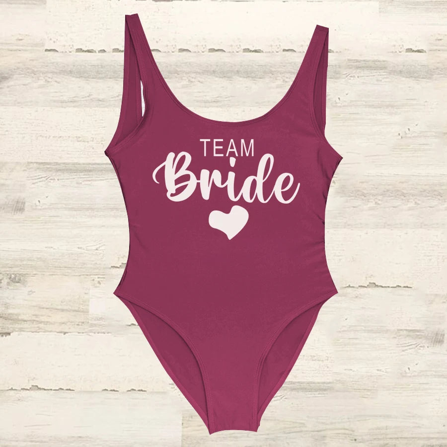 Maillot Une Pièce Team Bride EVJF 2026 — High Cut Dos Nu Femme S-3XL