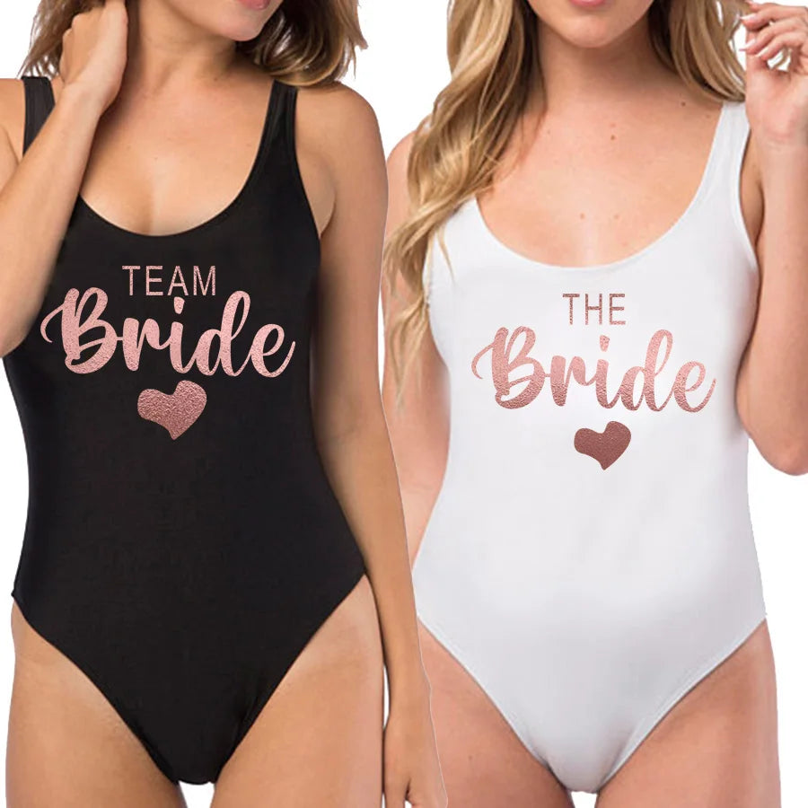 Maillot Une Pièce Team Bride EVJF 2026 — High Cut Dos Nu Femme S-3XL