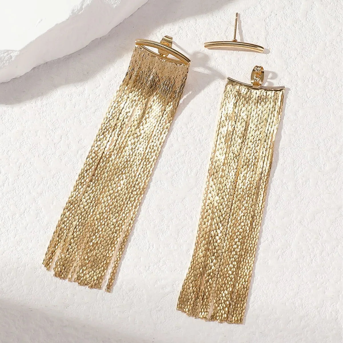 Boucles d’Oreilles Pompons Géométriques — Pendantes Tendance Femme, Or ou Argent