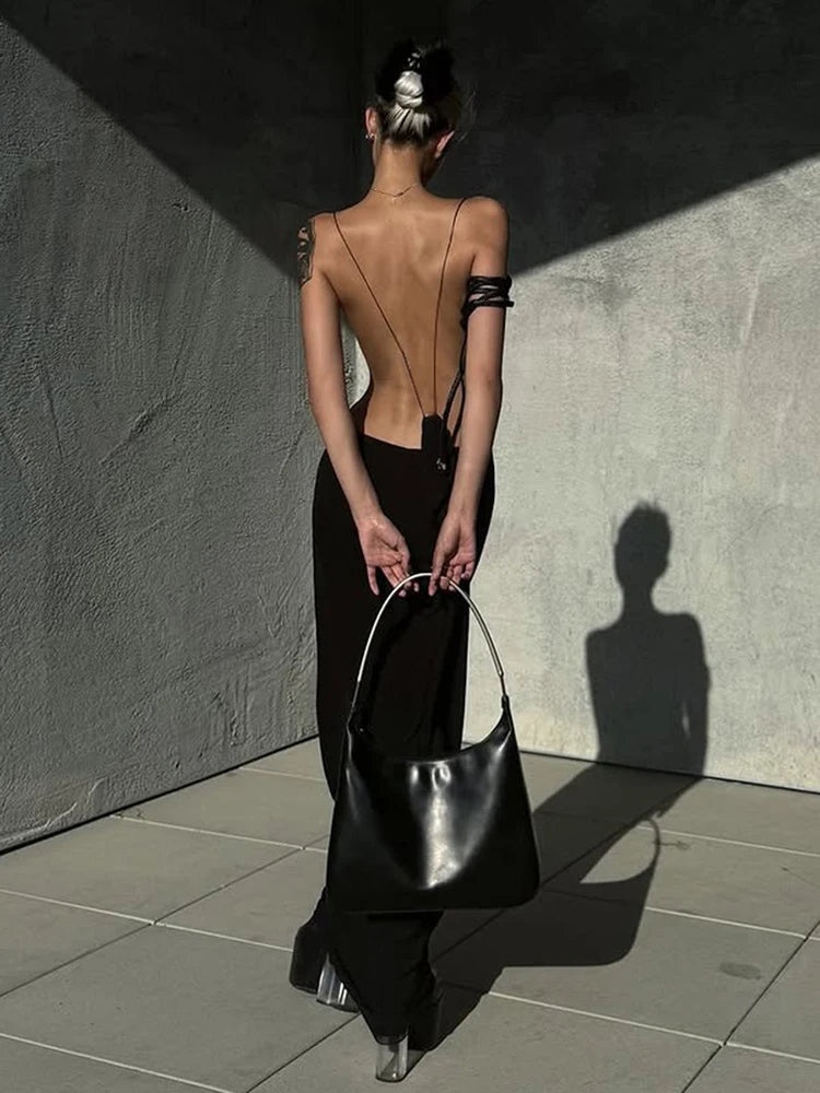 Robe Dos Croisé Metal Cube Sans Manches — Robe Soirée Club Sexy Femme