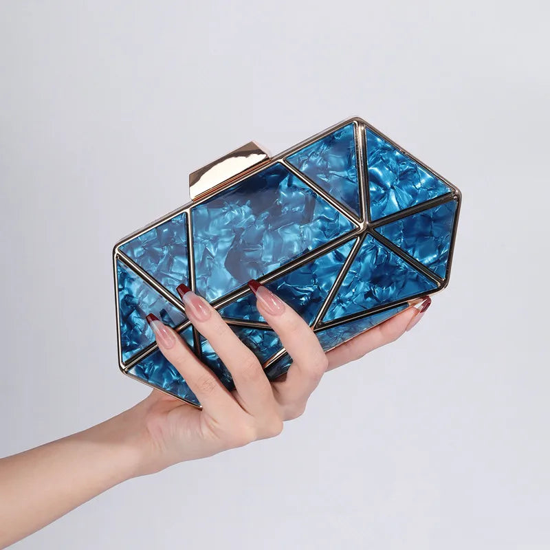 Pochette Losange Acrylique & Métal — Clutch Soirée Chaîne Femme Design Luxe