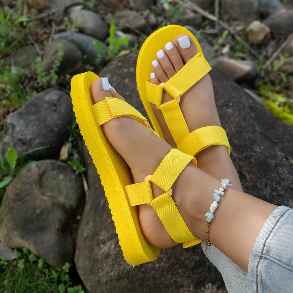 Sandales Plates Femme Été 2026 — Légères & Confortables Plage