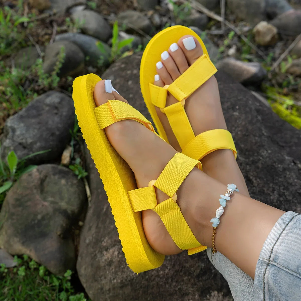 Sandales Plates Femme Été 2026 — Légères & Confortables Plage