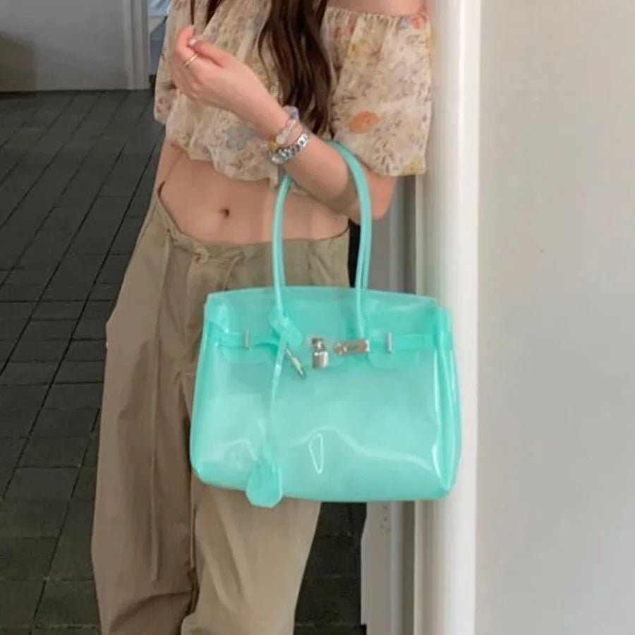 Sac Jelly Y2K — Tote Bag PVC Imperméable Couleurs Bonbon Été 2026