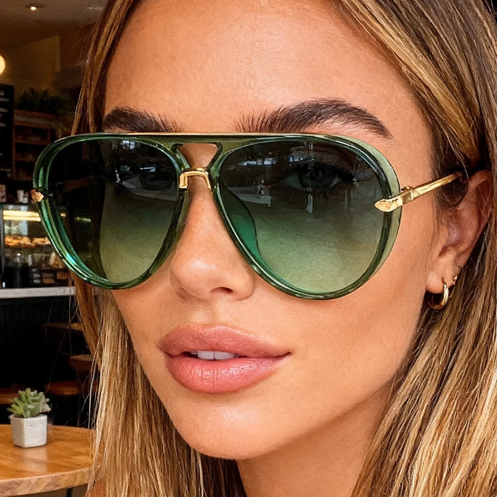 Lunettes de Soleil Ovales Style Vintage — Monture Alliage, Verres Gradient UV400, 6 Coloris