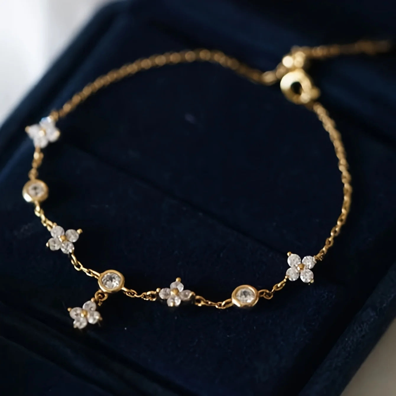 Bracelet de Cheville Trèfle Porte-Bonheur Argent 925 Zircon Femme — Bijou Pied Été