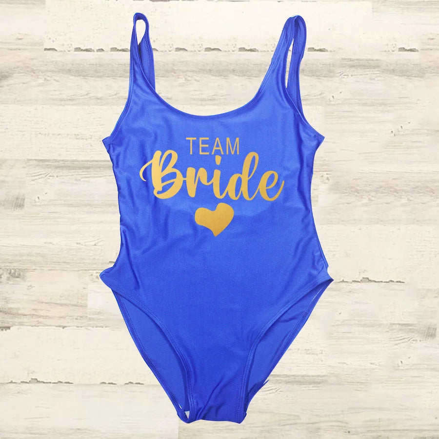 Maillot Une Pièce Team Bride EVJF 2026 — High Cut Dos Nu Femme S-3XL