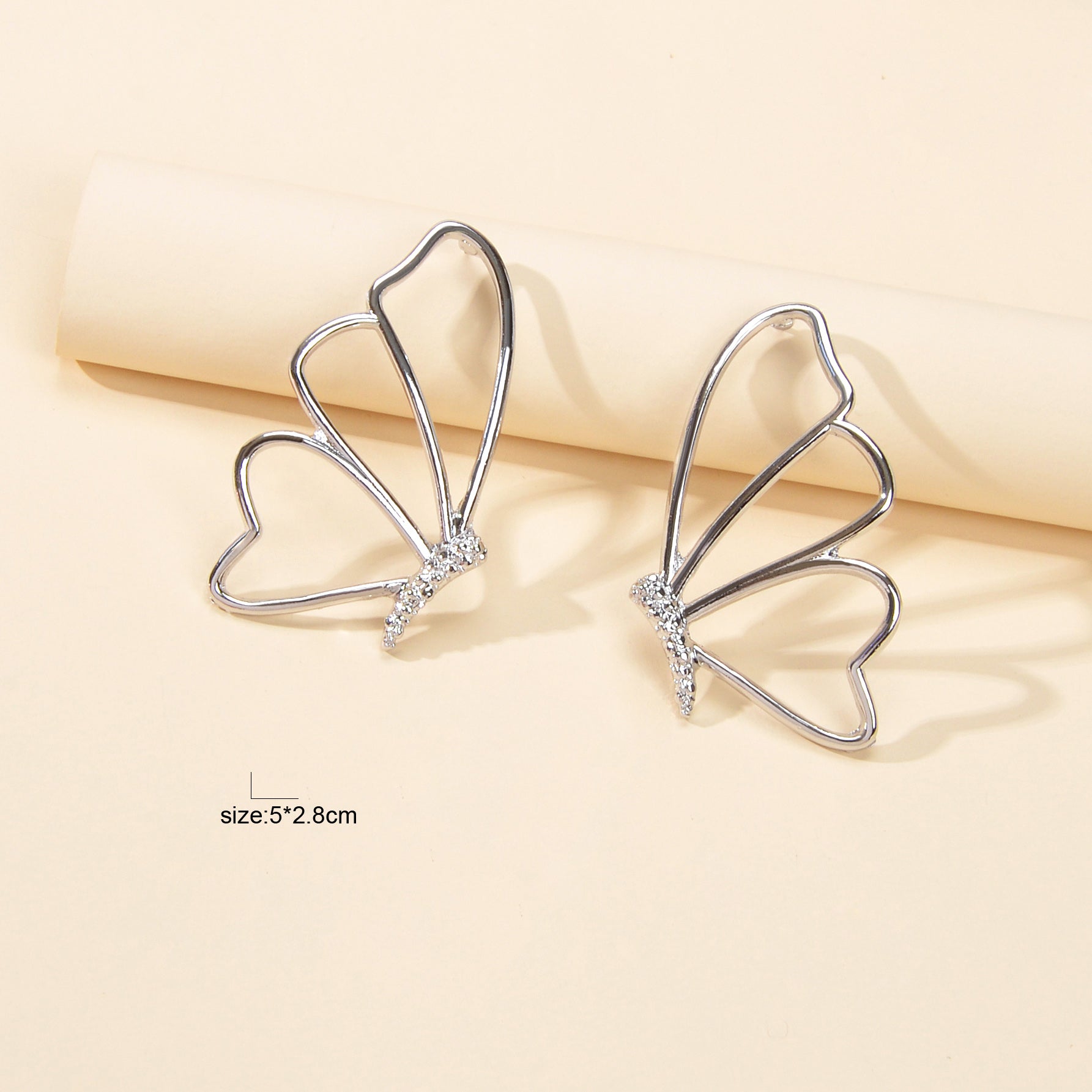 Boucles d'Oreilles Papillon Argent — Bijou Minimaliste Femme